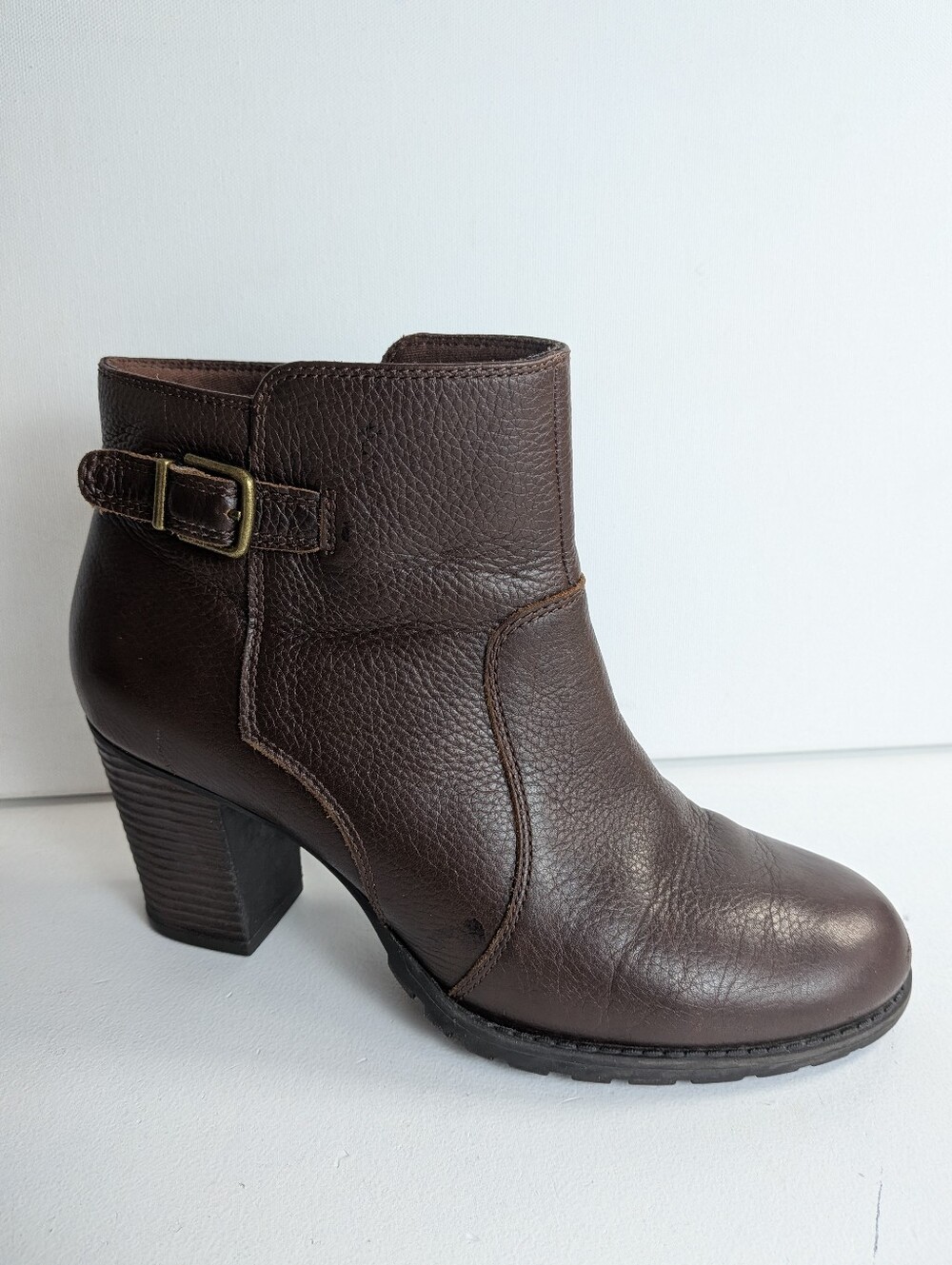 Reaction Kenneth Cole GIG Green leather Suede Embroidered Ankle Bootie US 9 M